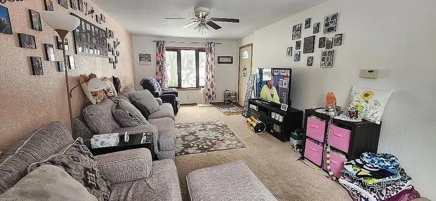 913 S 8th Avenue W, Newton, IA 50208 - Image #3