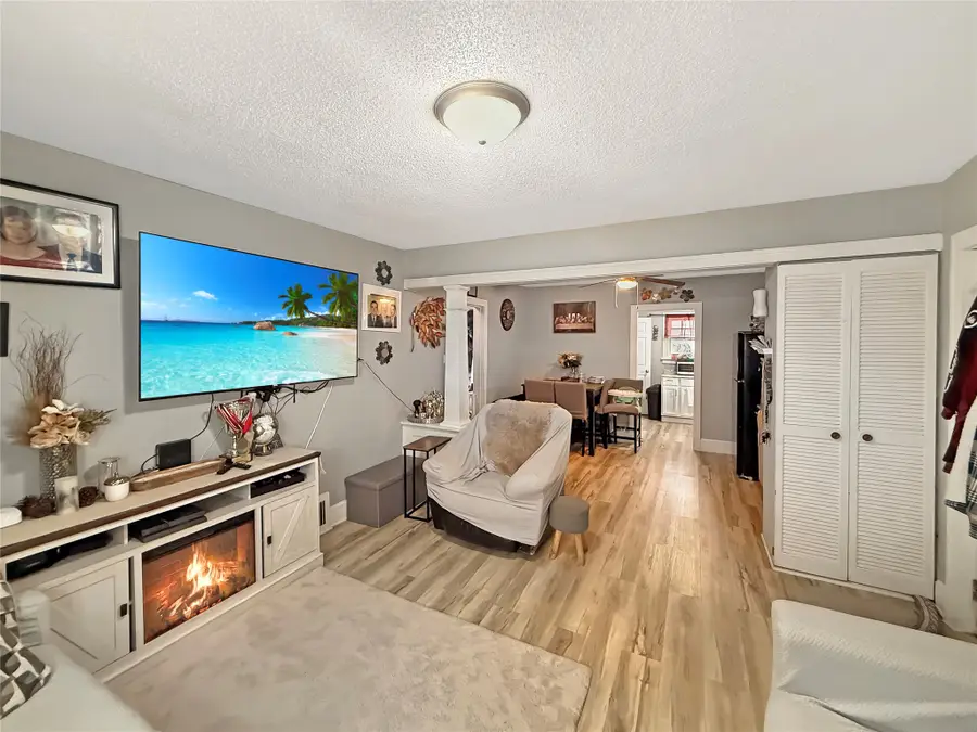 1211 56th Street, Des Moines, IA 50311 - #2