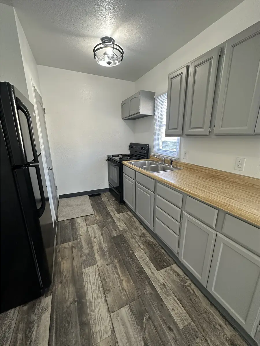 2364 Saylor Road, Des Moines, IA 50313 - #3