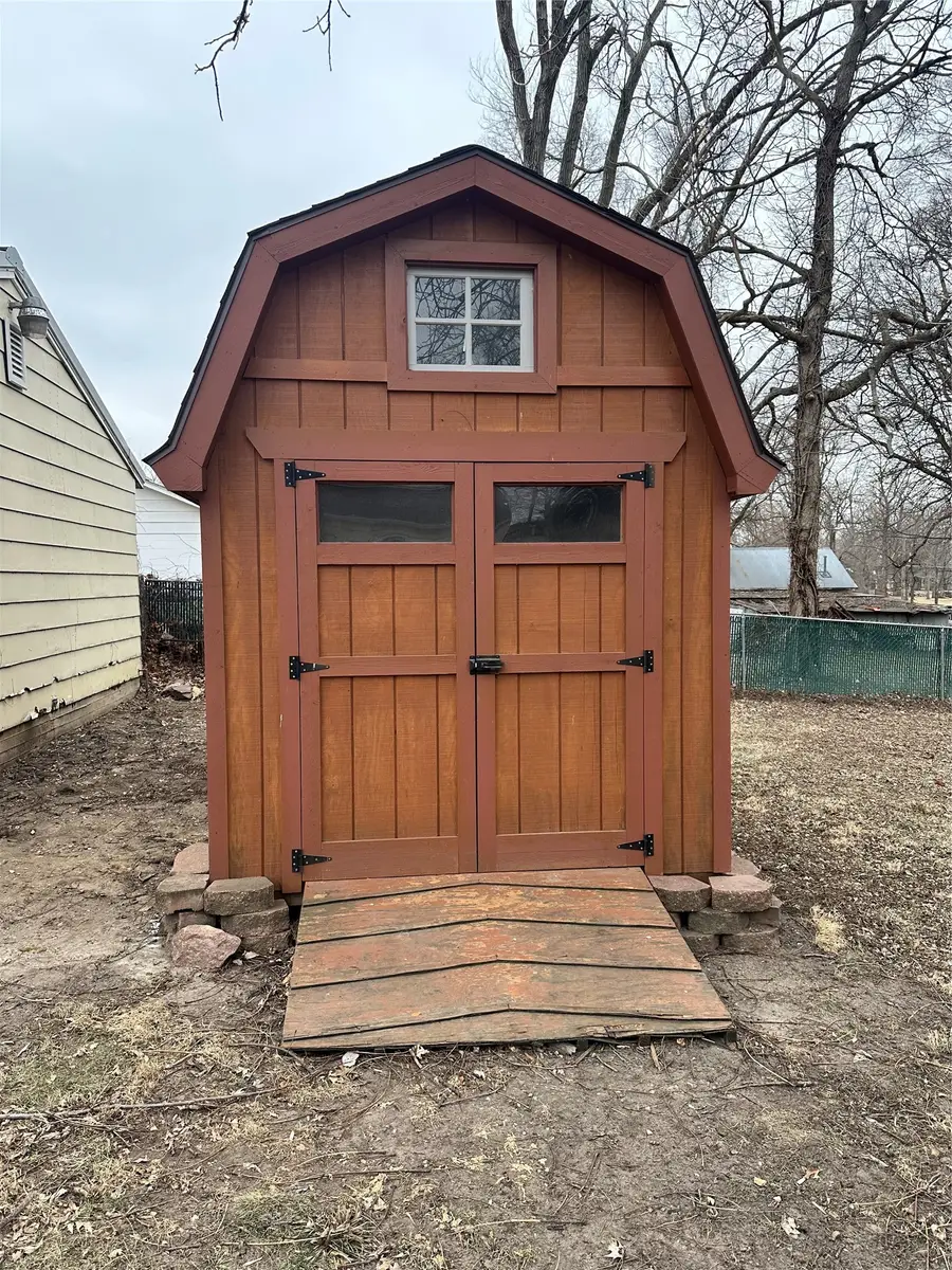 318 NW 52nd Avenue, Des Moines, IA 50313 - #3