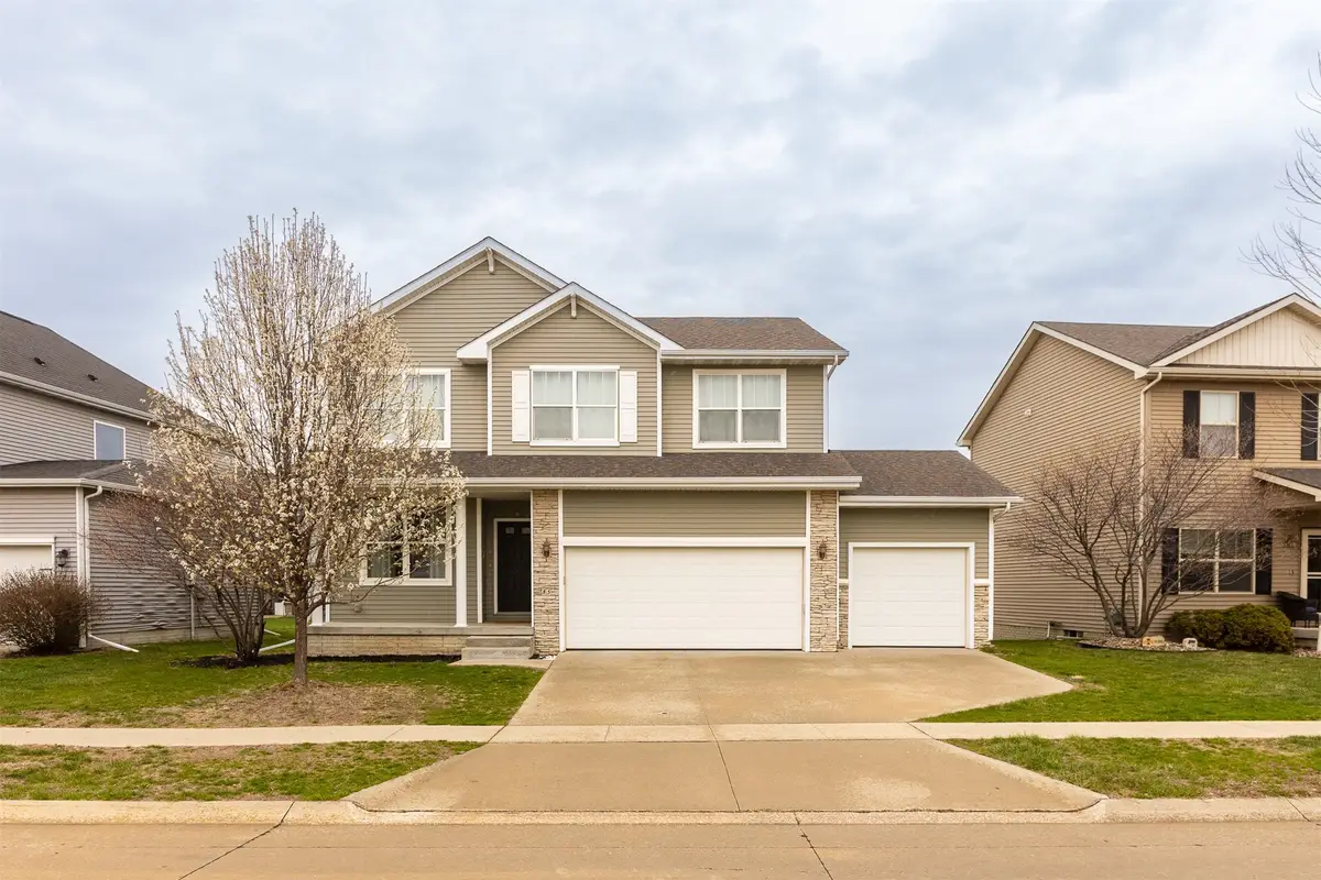85 SE Dillon Drive, Waukee, IA 50263 - #1