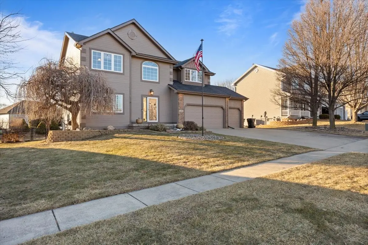 2206 NE Bel Aire Drive, Ankeny, IA 50021 - #1