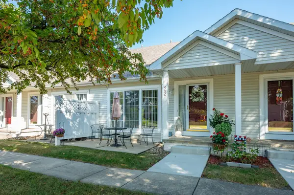 555 SE Laurel Street #22, Waukee, IA 50263