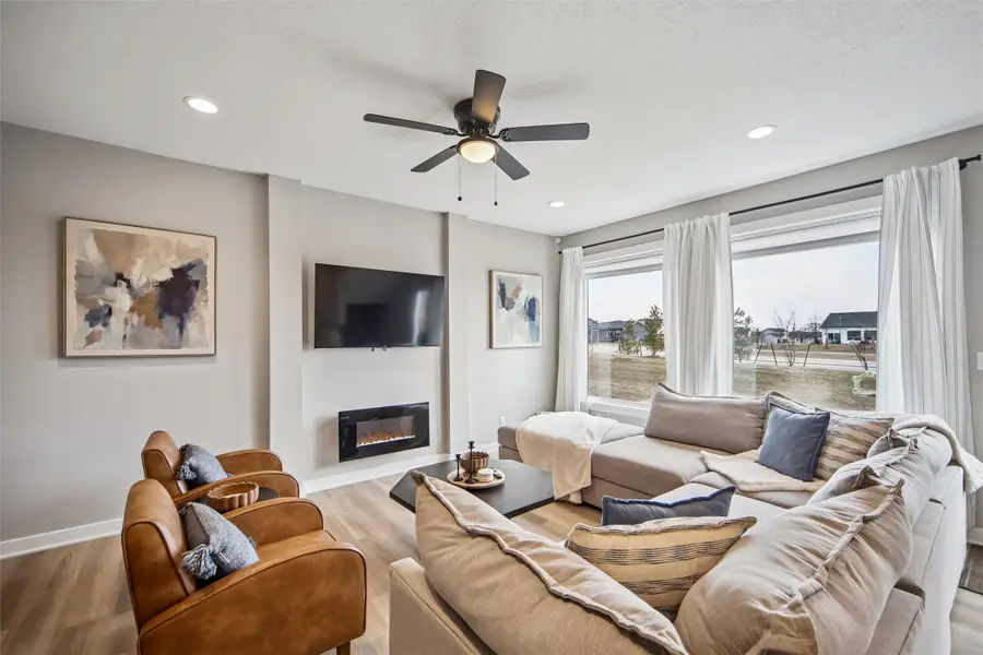 15304 Bellflower Lane, Urbandale, IA 50323 - Image #3