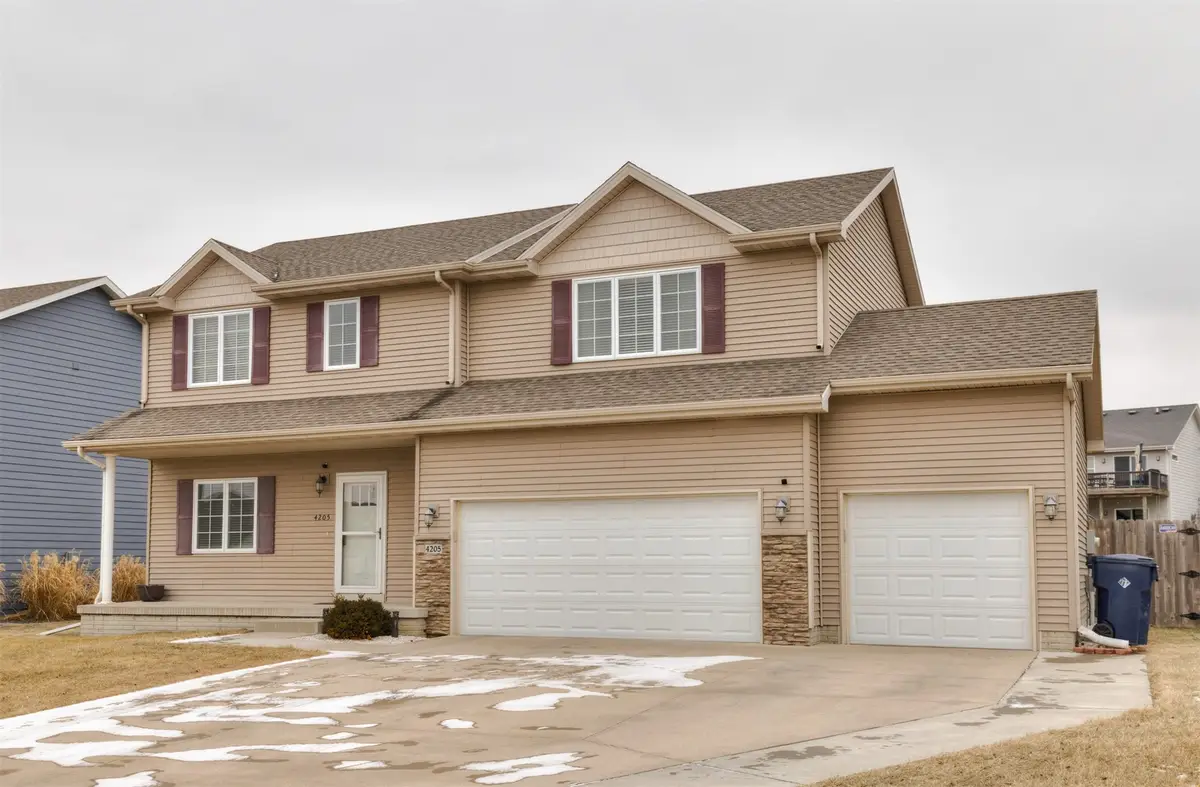 4205 147th Street, Urbandale, IA 50323 - Image #1