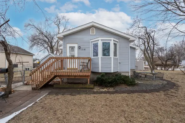 718 Elm Street, West Des Moines, IA 50265