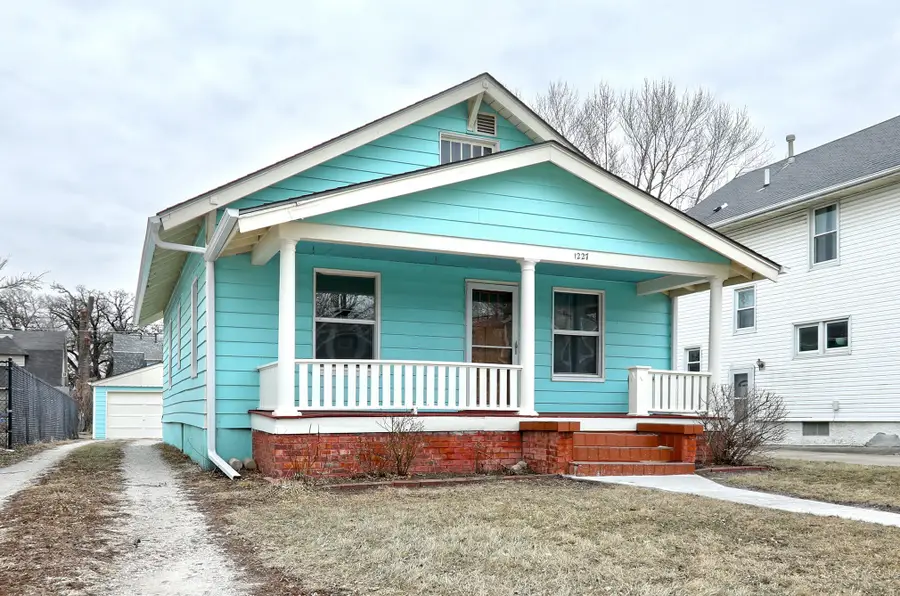 1227 13th Street, Des Moines, IA 50314 - #2