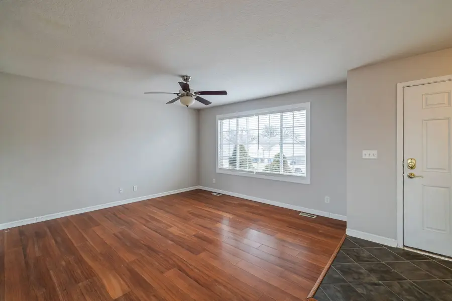 5732 SE 35th Street, Des Moines, IA 50320 - #2