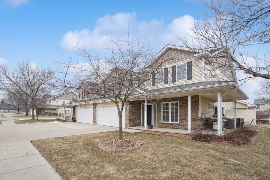 2758 NW 155th Court, Clive, IA 50325 - Image #2