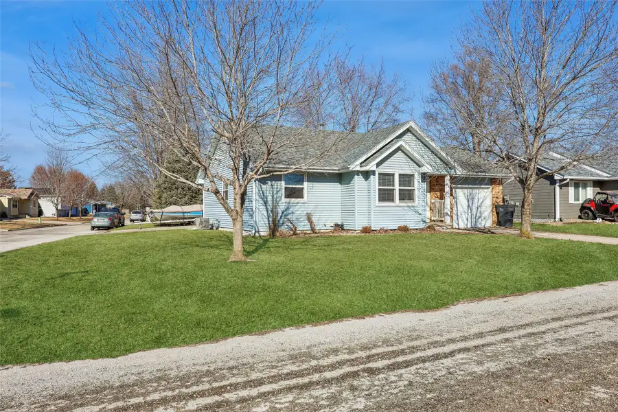 109 6th Street, Cambridge, IA 50046 - #3