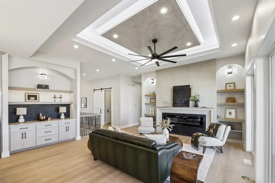 18251 Alderleaf Drive, Clive, IA 50325 - #3