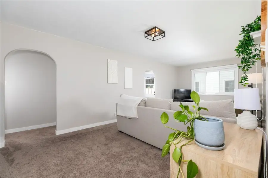 2325 61st Street, Des Moines, IA 50322 - #3