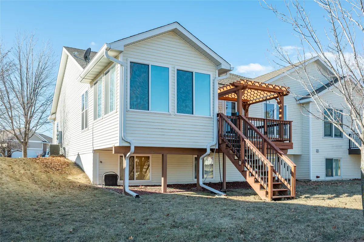 717 SE Waterview Circle, Waukee, IA 50263 - Image #1