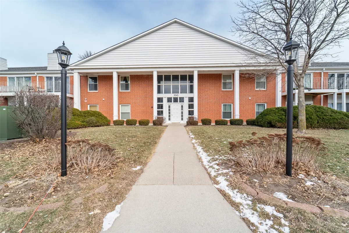 700 S Dakota Avenue #109, Ames, IA 50014 - #1