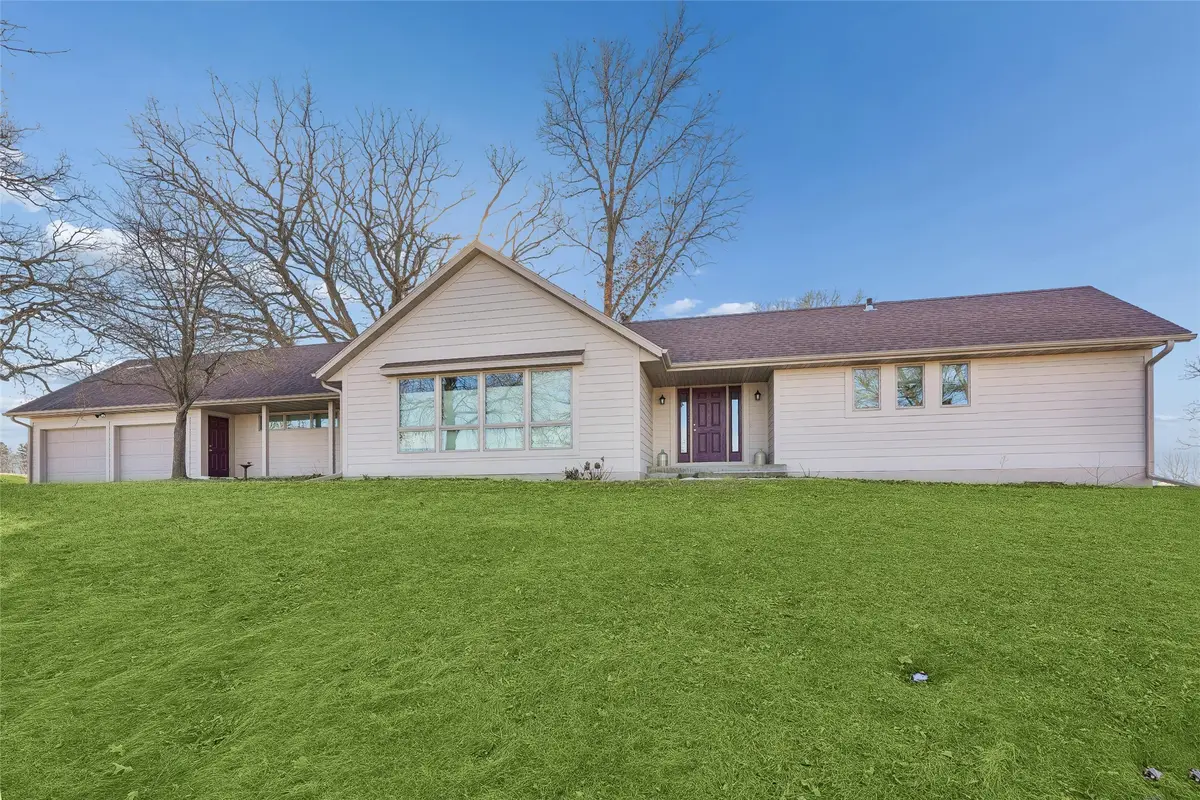 5981 T12 Highway N, Newton, IA 50208 - Image #1