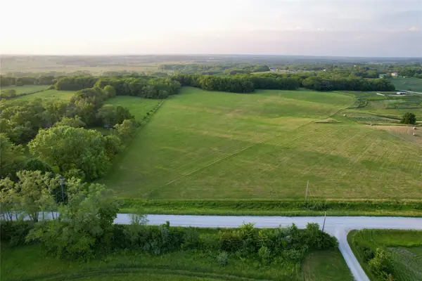 00 Dubuque Street, Carlisle, IA 50047