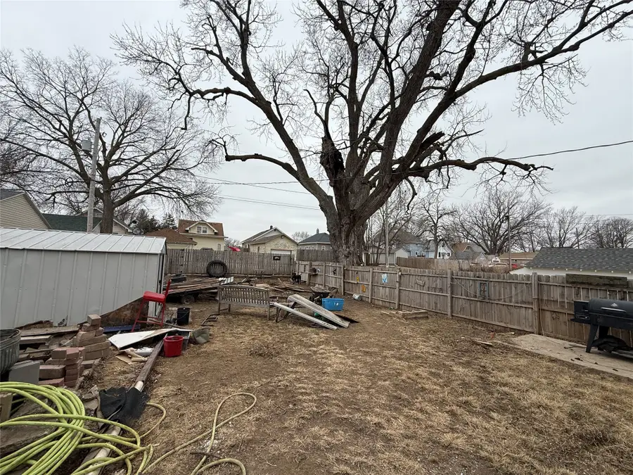 3328 5th Avenue, Sioux City, IA 51106 - #2