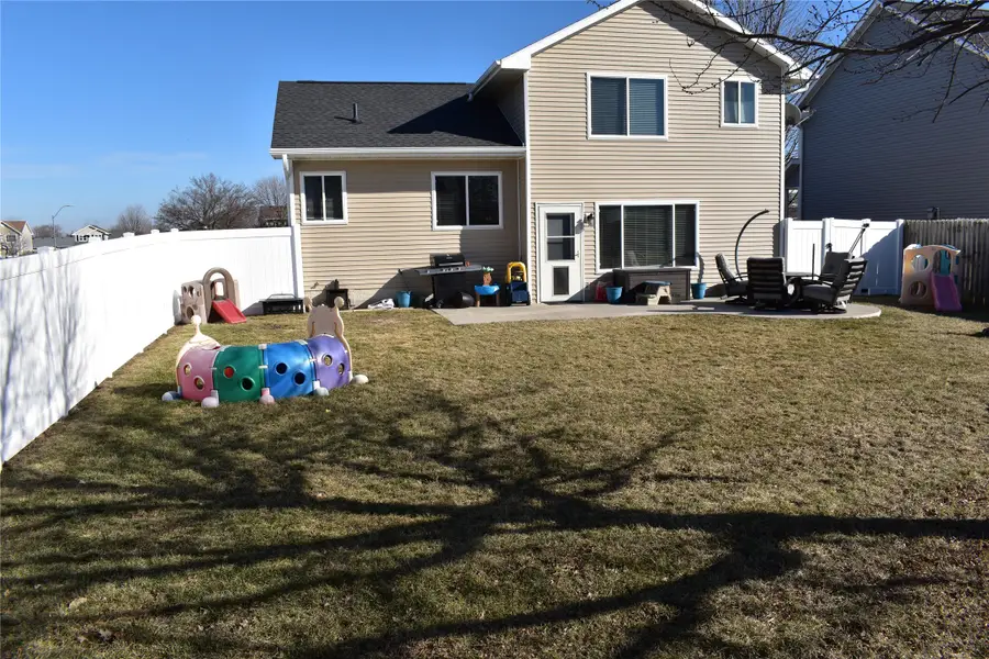 1304 9th Avenue Place Se, Altoona, IA 50009 - #3