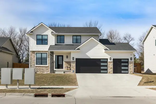 1401 Timber Ridge Drive, Norwalk, IA 50211