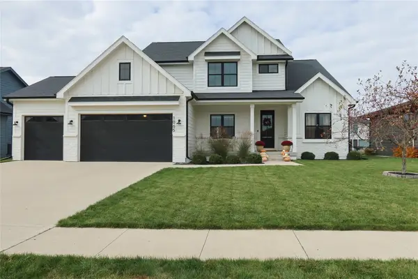 1065 S 100th Street, West Des Moines, IA 50266