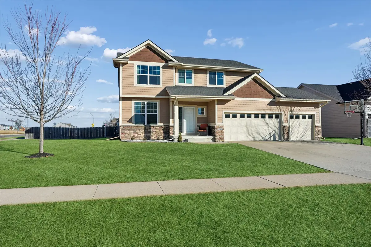 2515 SE Kettleridge Lane, Waukee, IA 50263 - #1