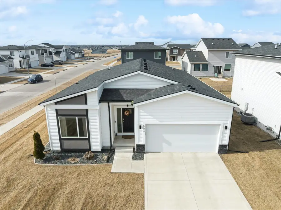 604 NE Pearl Drive, Ankeny, IA 50021 - #2