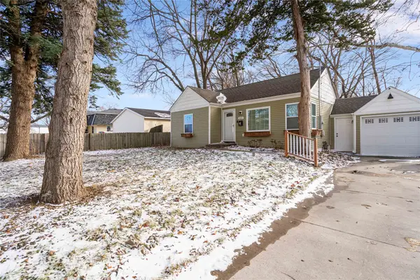 5818 New York Avenue, Des Moines, IA 50322