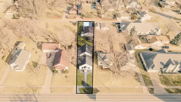 1210 Broadway Street, Pella, IA 50219