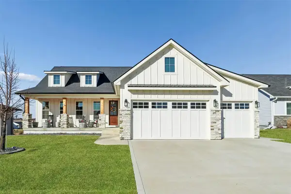 2719 Blooming Heights Drive, Norwalk, IA 50211