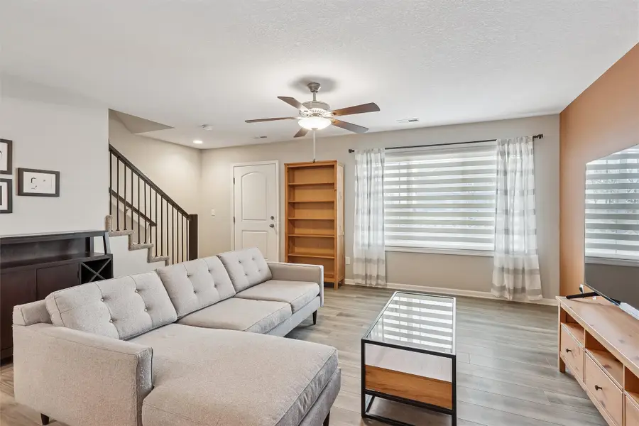 1054 NE 56th Street, Ankeny, IA 50021 - #2