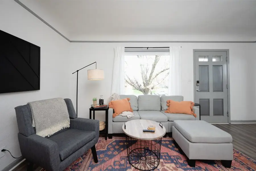 6306 Urbandale Avenue, Des Moines, IA 50322 - #2