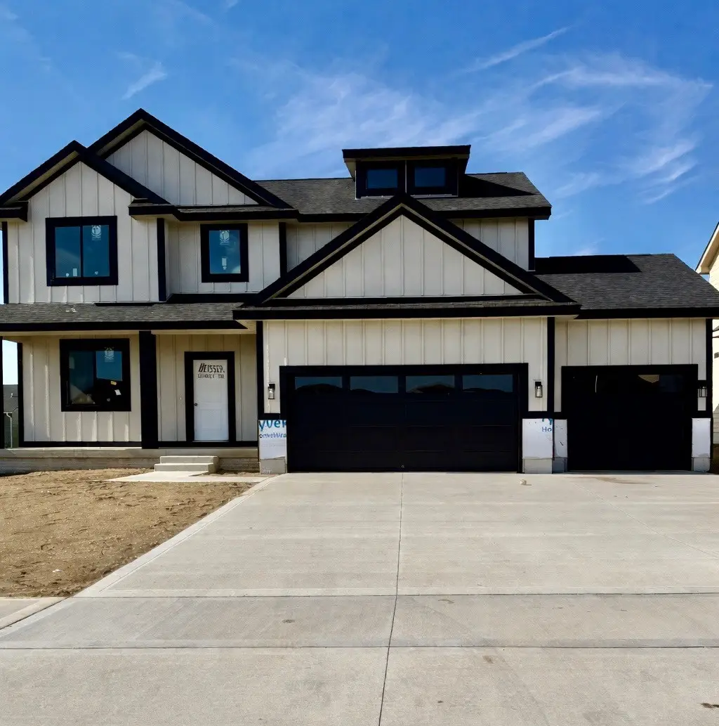 4656 177th Street, Waukee, IA 50263 - #1