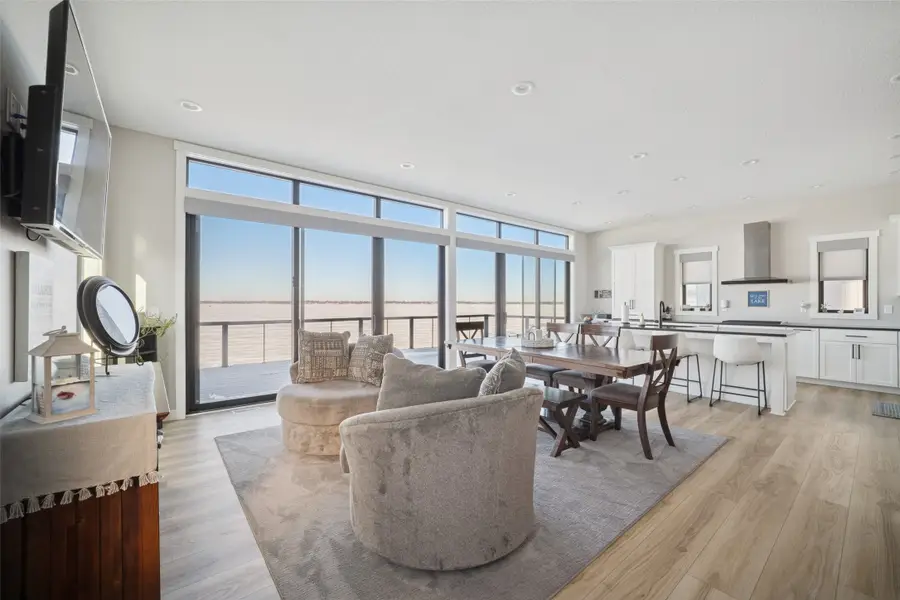 2619 S Lakeview Drive, Clear Lake, IA 50428 - #3