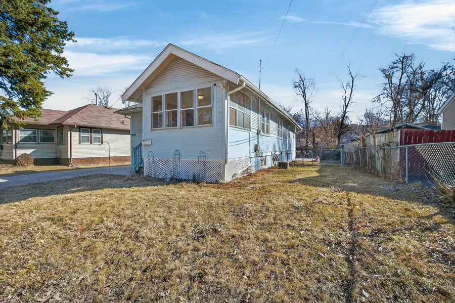 2021 22nd Street, Des Moines, IA 50310 - #3