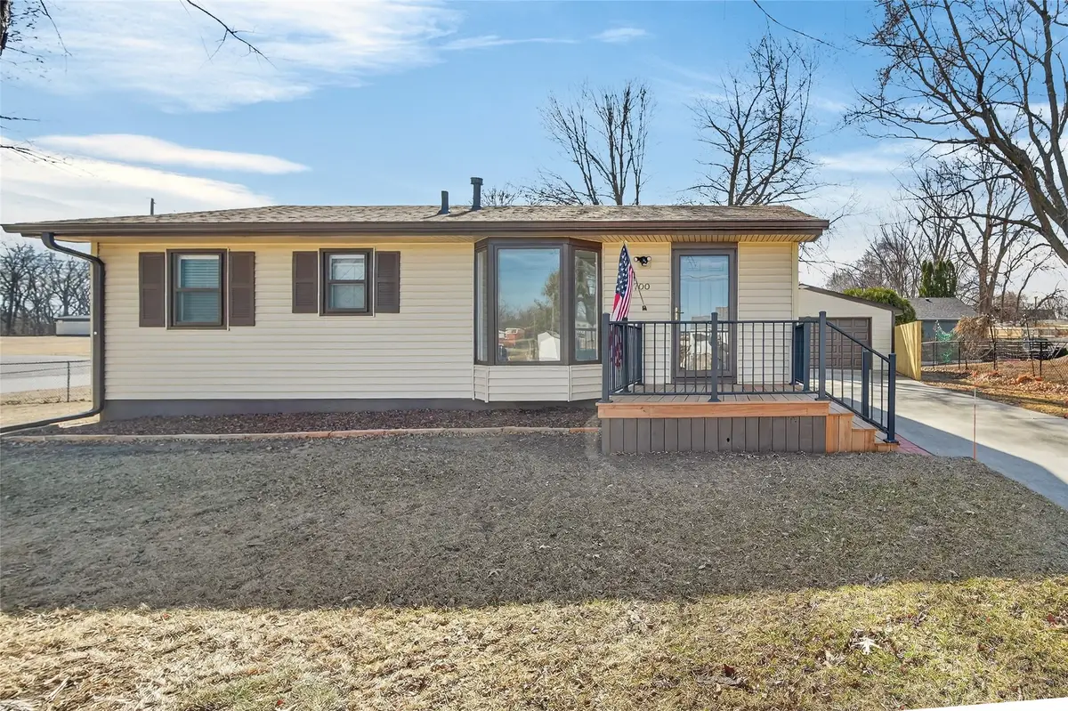 700 Payton Avenue, Des Moines, IA 50315 - #1