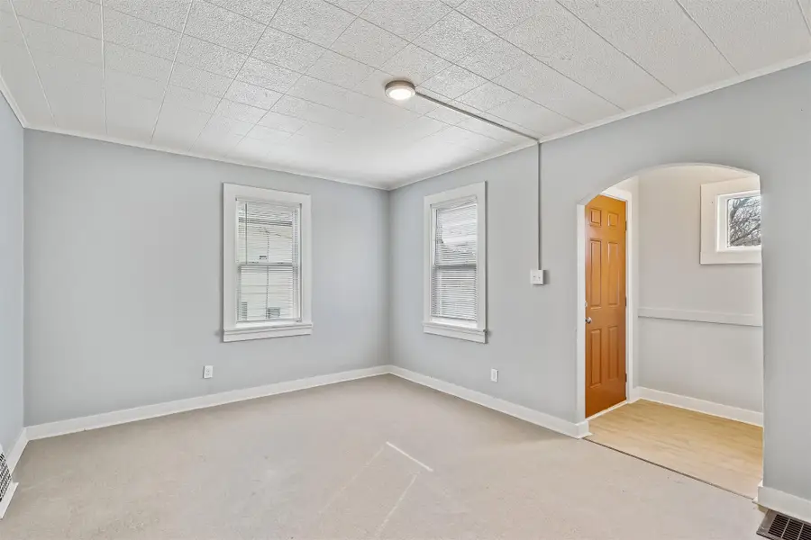 505 Kirkwood Avenue, Des Moines, IA 50315 - #2