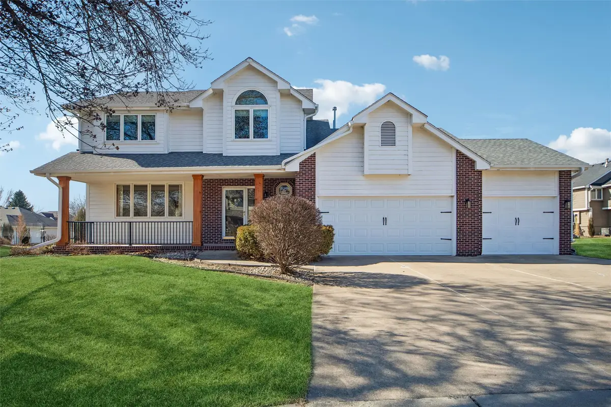 4616 94th Street, Urbandale, IA 50322 - #1