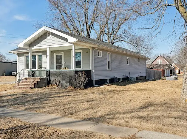 707 4th Street, Sully, IA 50251 - #3