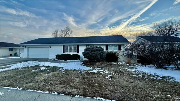 1704 S 3rd Avenue, Marshalltown, IA 50158