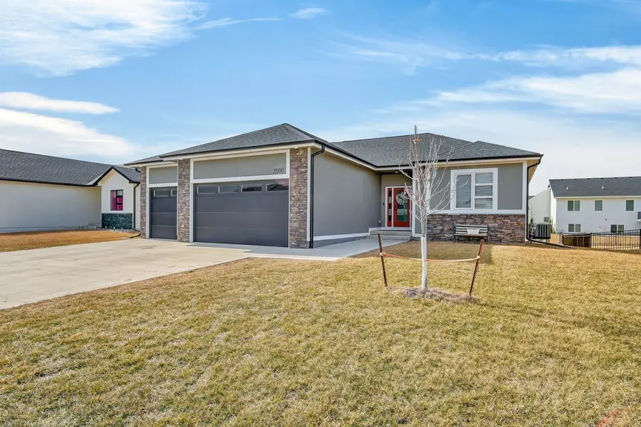 2590 Serenity Drive, Waukee, IA 50263 - #2