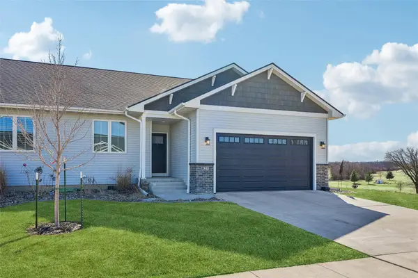 827 Trail Ridge Road, Indianola, IA 50125