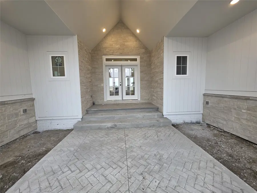 16211 Sharon Drive, Urbandale, IA 50323 - #3