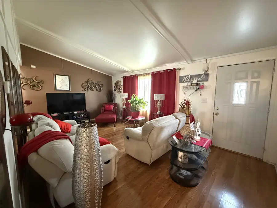 1303 E 17th Street, Des Moines, IA 50316 - #3