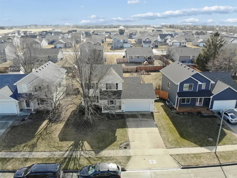 610 15th Street Se, Altoona, IA 50009 - #3