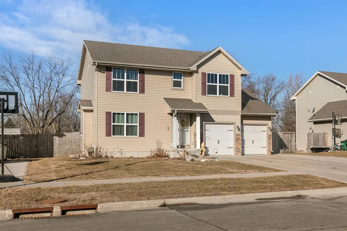 302 Filmore Avenue Se, Bondurant, IA 50035 - #1