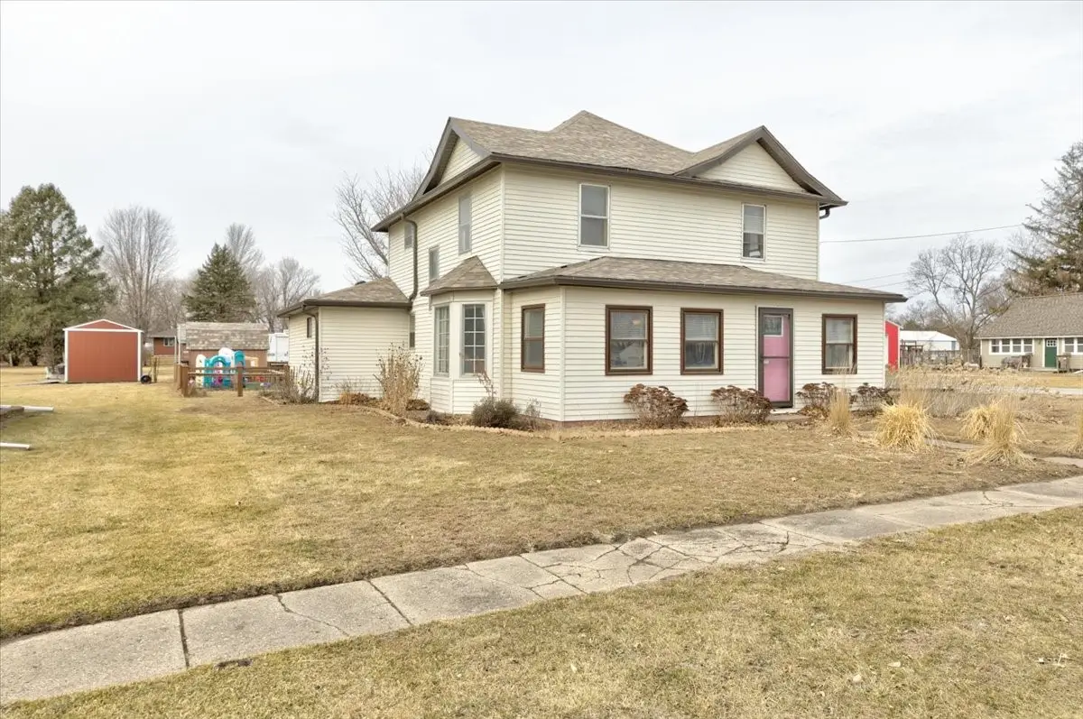 101 S Race Street, Cambridge, IA 50046 - #1
