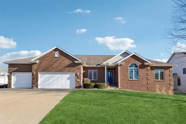 2911 160th Street, Urbandale, IA 50323