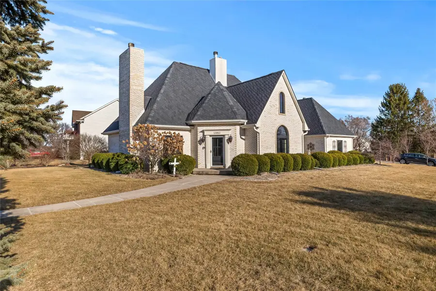 13953 Lake Shore Drive, Clive, IA 50325 - #2