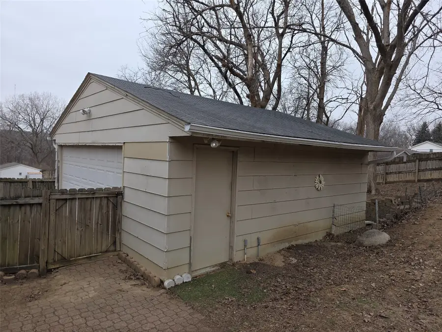 4488 Independence Drive, Pleasant Hill, IA 50327 - #3