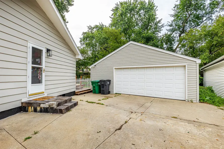 1229 SW Franklin Court, Ankeny, IA 50023 - #2